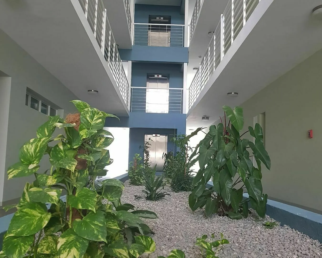New Kingston Luxury Apt The Bromptons